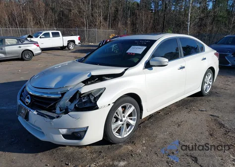 2015 Nissan Altima 2.5/2.5 S/2.5 Sl/2.5 Sv z USA, uszkodzony, nr VIN 1N4AL3AP1FC243676